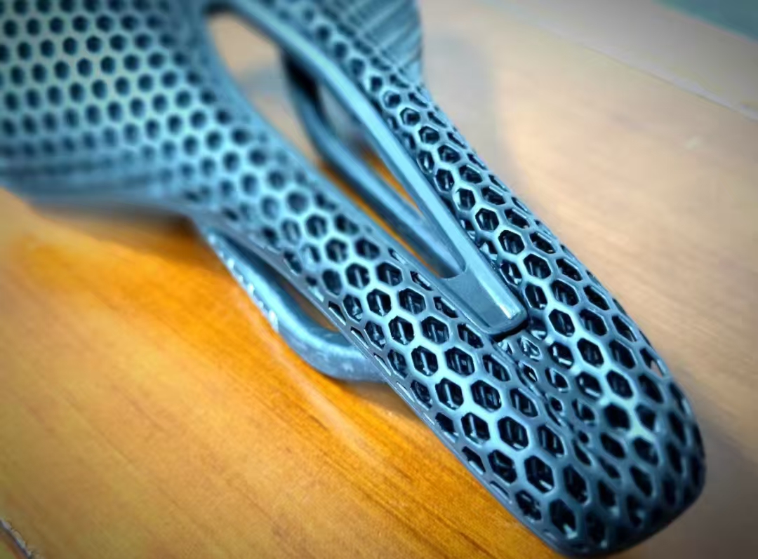 Sillín de Bicicleta de Fibra d - Carbon Fiber Saddle reseña y precio